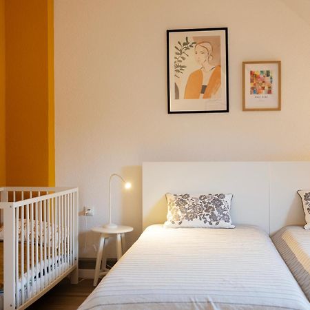 Big Flat With Fresh Renovation, Free Parking, Sonyps, Netflix Apartment Дуйсбург Екстериор снимка