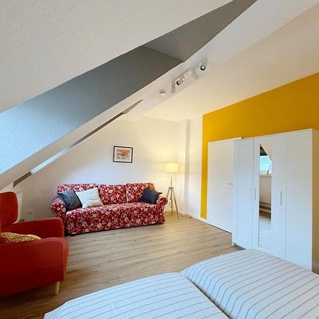 Big Flat With Fresh Renovation, Free Parking, Sonyps, Netflix Apartment Дуйсбург Екстериор снимка
