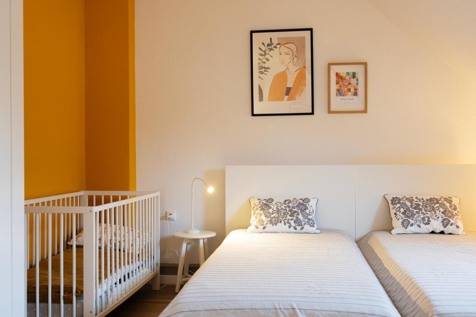 Big Flat With Fresh Renovation, Free Parking, Sonyps, Netflix Apartment Дуйсбург Екстериор снимка