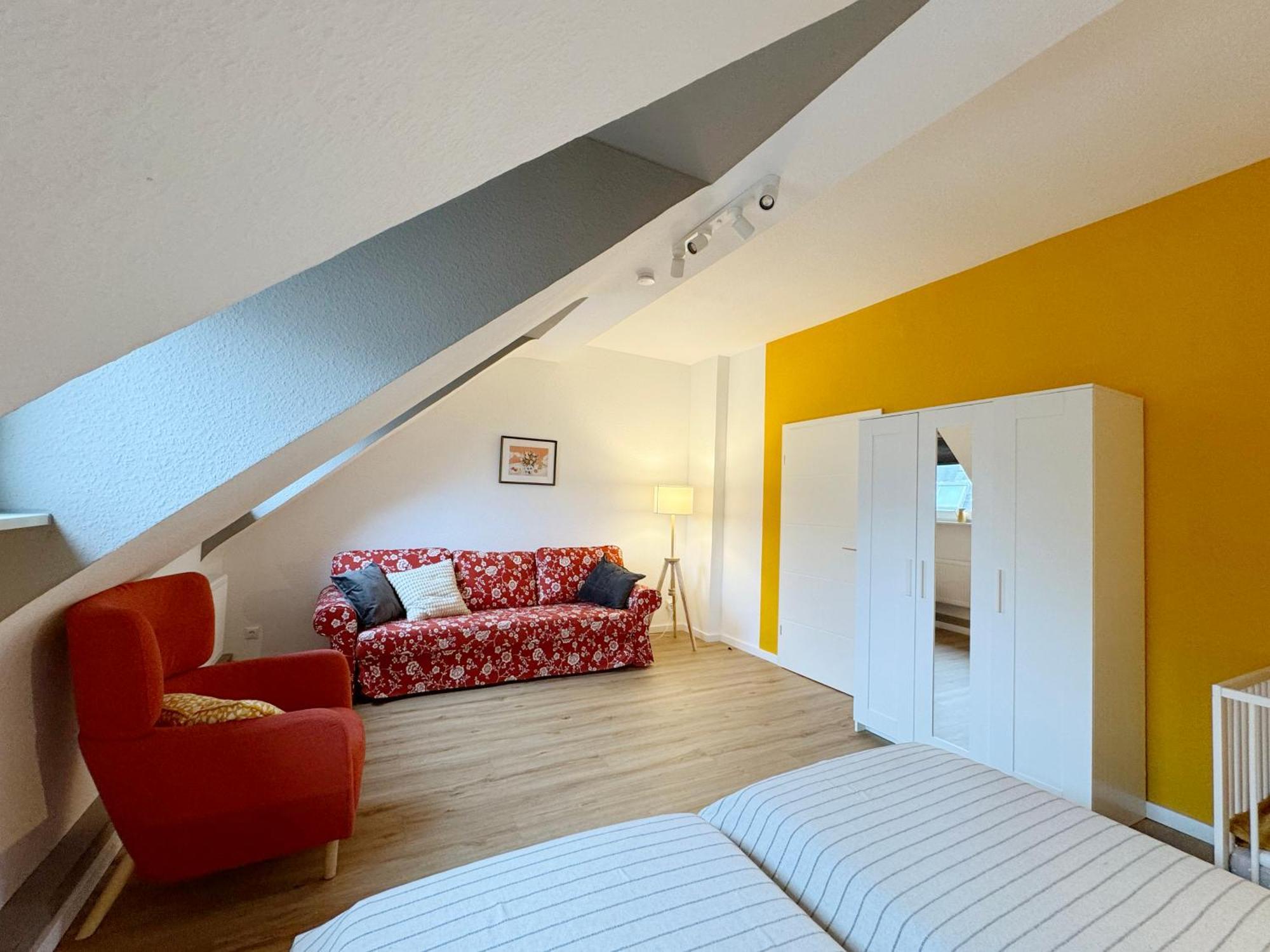 Big Flat With Fresh Renovation, Free Parking, Sonyps, Netflix Apartment Дуйсбург Екстериор снимка